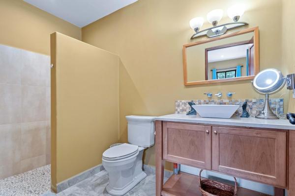 Elegant 4-bedroom furnished estate in boquete