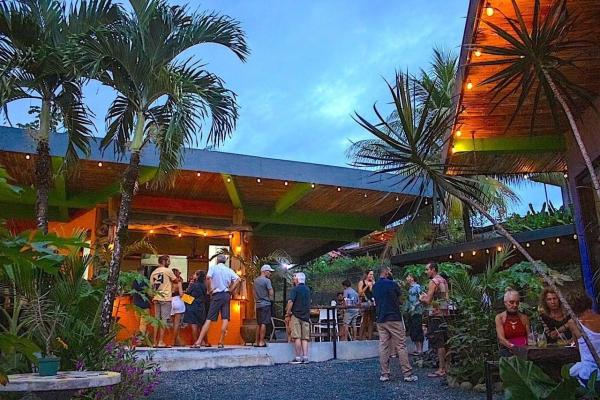 Restaurante y local comercial llave en mano