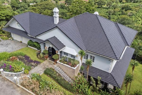 Sophisticated mountain house in boquete the spring