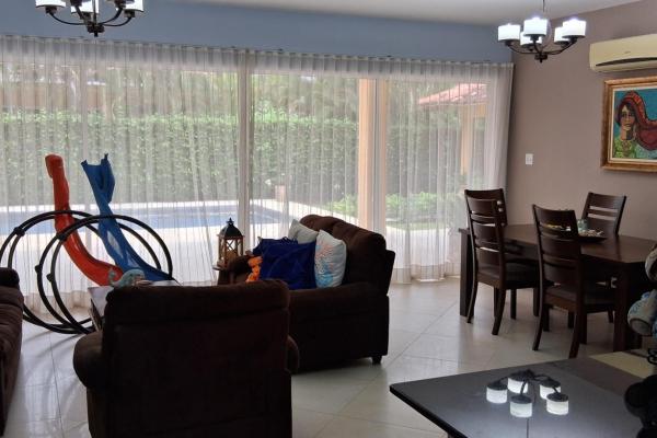 Between the sea and the mountains, furnished!