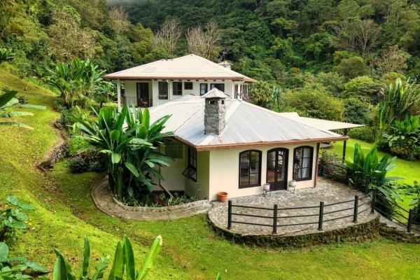 Luxury mountain estate in volcan, tisingal, chiriqui