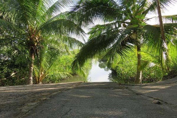 Península con casa y acceso al mar