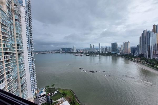 Venta de penthouse de dos pisos en paitilla