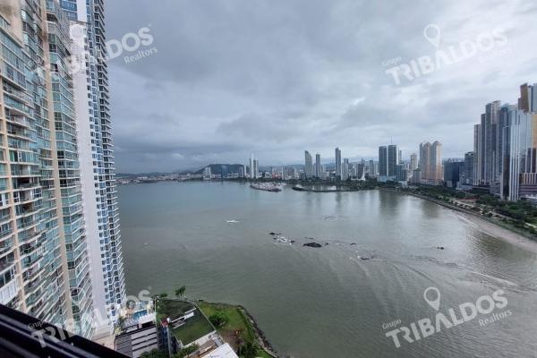 Venta de penthouse de dos pisos en paitilla