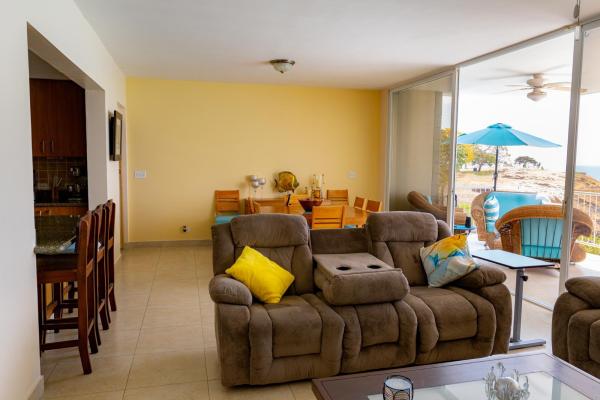 Apartamento de 4 habitaciones frente al mar en farallon