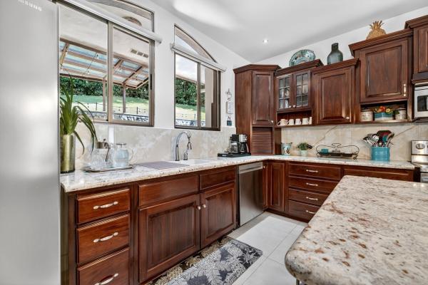 Luxury home for sale in valle escondido boquete