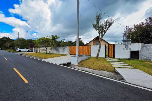 Casa amplia en volcan panama