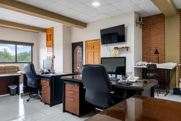 Commercial building for sale in downtown david