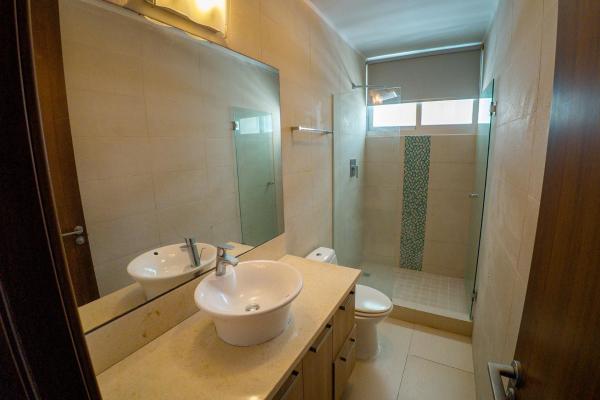 Apartamento frente al mar en playa serena nueva gorgona panamá