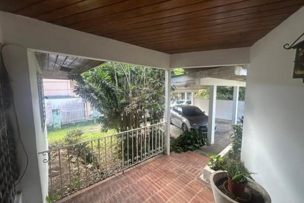 Venta terreno con casa en el carmen de 1,336.95m2