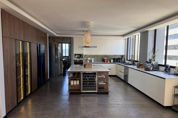 The bay at your feet · 360° · 13th floor la cresta