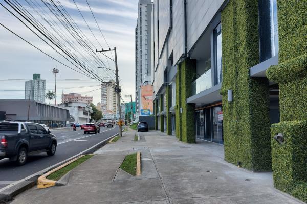 Venta de 6 locales comerciales rentando en vía españa