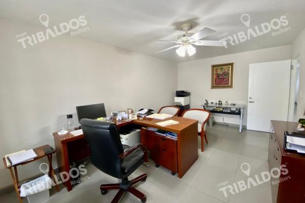 Duplex sale commercial house in obarrio