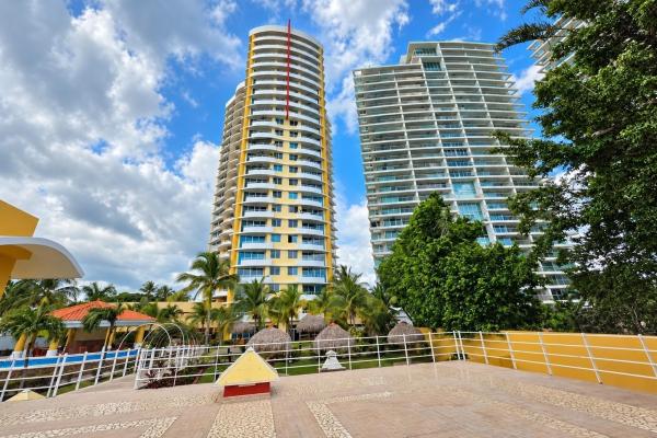 Apartamento frente al mar en venta en playa serena – nueva gorgona
