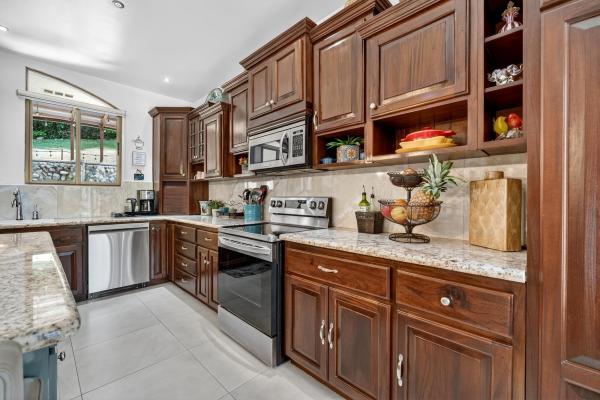 Luxury home for sale in valle escondido boquete