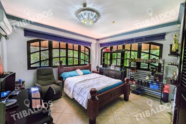 Venta de amplia casa en albrook