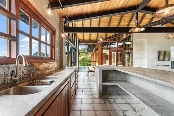 Santa fe high-quality mountain house with pool
