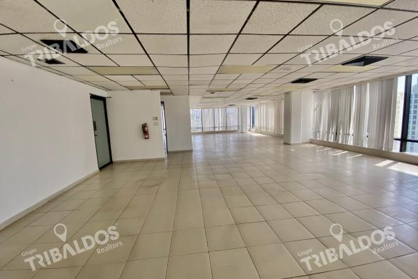 Venta oficina , area bancaria, bella vista