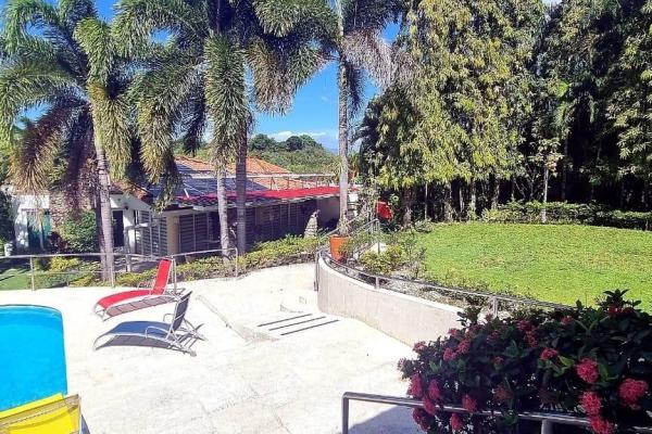 Propiedad de lujo en esquina en punta barco village, san carlos