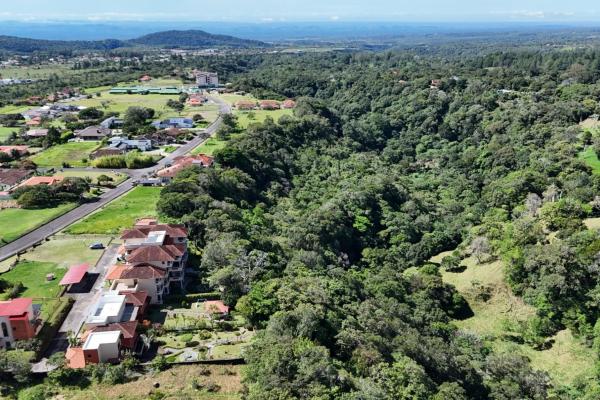 Terreno de 6,9 ha junto a boquete country club — venta de globo entero