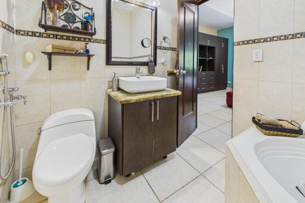 3 bdrm tropical estate hacienda pacifica