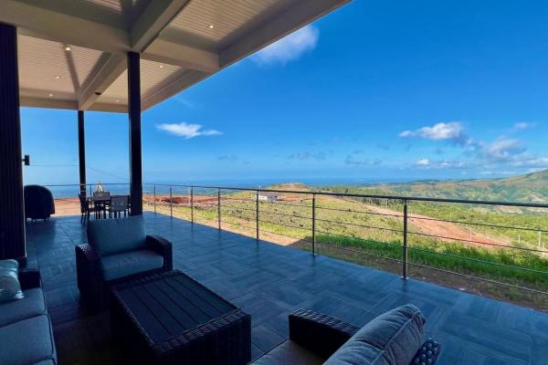 Full solar mountain villa