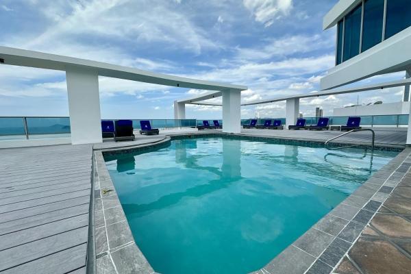 Grand bay |piso alto con espectaculares vistas al mar y la ciudad