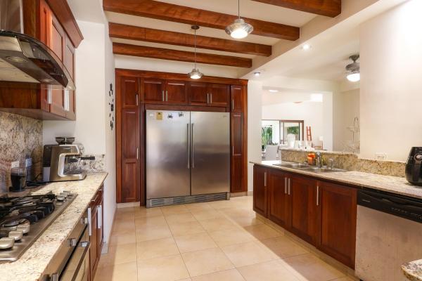 Beautiful house for sale in buenaventura