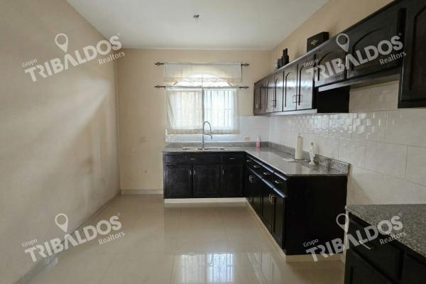 House for sale in aguadulce, coclé province.