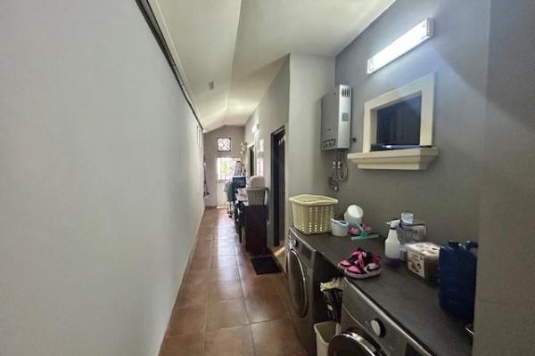 Spectacular house for sale in sunset coast