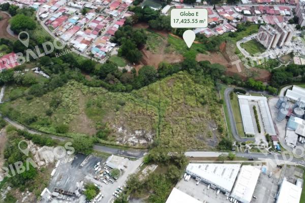 Venta de terreno sobre la vía tocumen