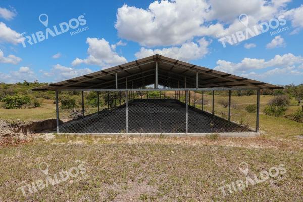 Venta de granja con mejoras en san carlos