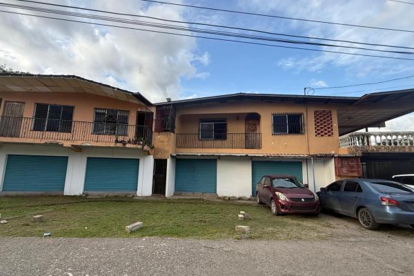 Venta de 2 casas y 2 locales comerciales