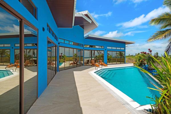 Unique beachfront home in playa la barqueta