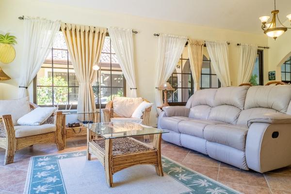 Villa dúplex de 3 dormitorios en el centro de boquete
