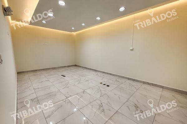 Alquiler local comercial via españa a pocos metros de la ernesto t. lefevre