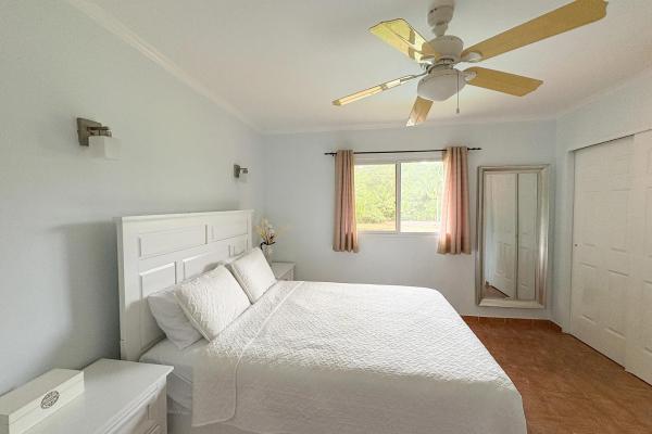 Condominio amueblado de 2 habitaciones en venta
