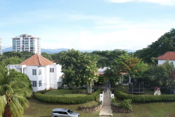 Venta de casa en punta barco resort