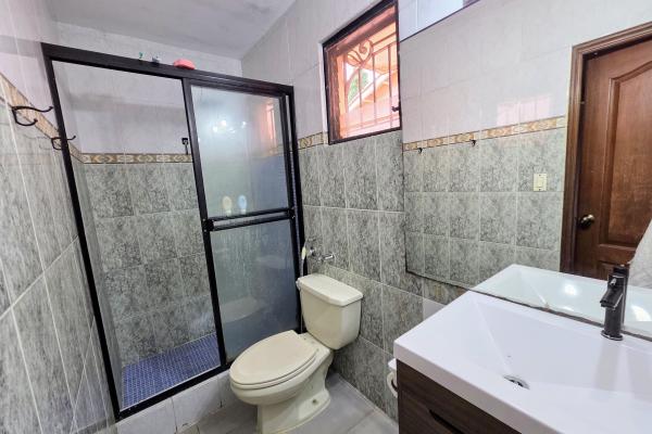 House for sale in condado del rey