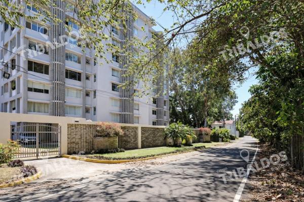 Apartamento frente al mar en venta , ph la ensenada farallón