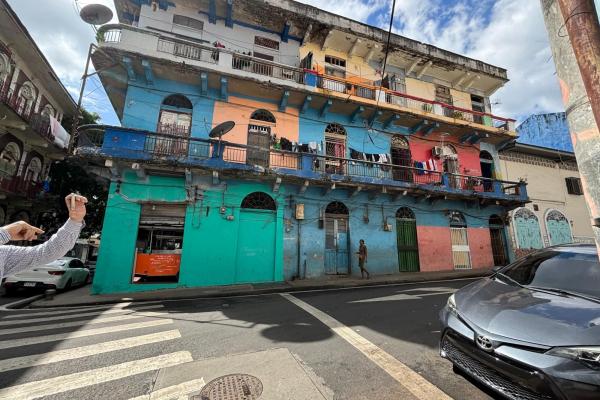 Edificio para gran desarrollo de hasta 5,000 m2 en santa ana.