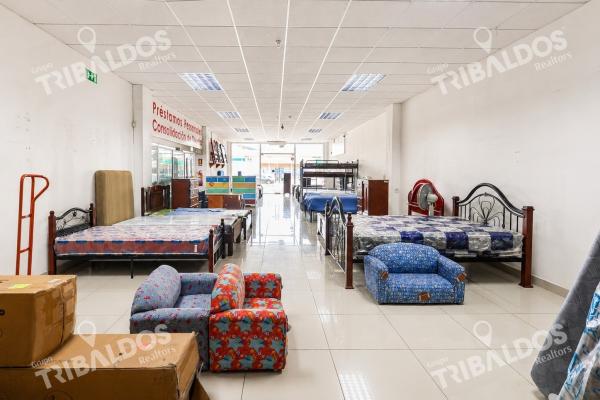 Alquiler de local comercial en centro comercial la doña