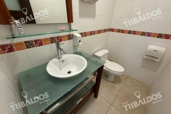 Office rental at capital plaza costa del este