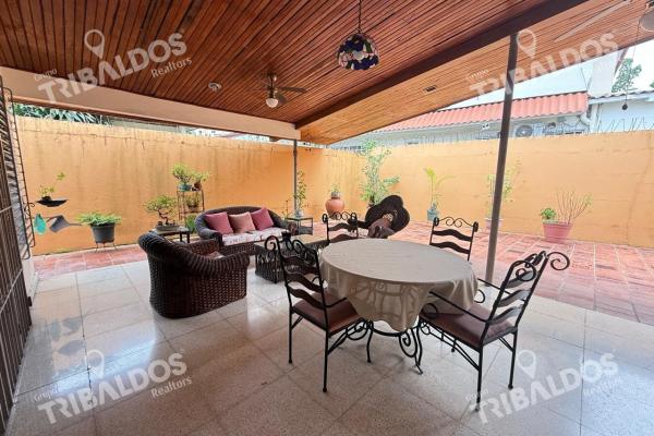 Sale of house in urb. villa lilla, san francisco