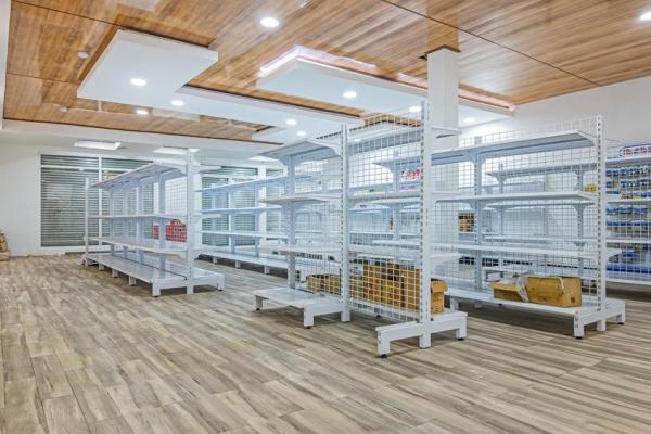 Mixed-use commercial property in san pablo viejo
