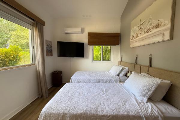 Casa con piscina en coronado golf | amoblada y equipada