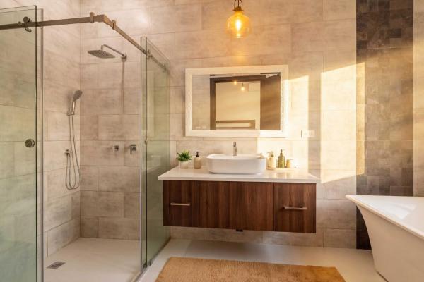 Modern furnished 2-bedroom home in boquete