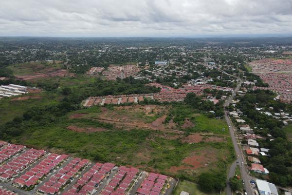 Venta de terreno en playa leona, la chorrera