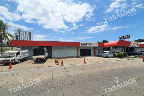 Venta de plaza comercial en ph plaza fernand betania