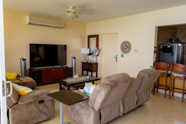 Apartamento de 4 habitaciones frente al mar en farallon